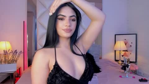 Kim online show from 01-07-25, 03:35