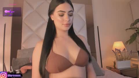 Kim online show from 11-14-25, 04:33