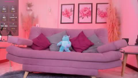 Daniela  online show from 11-22-25, 12:04