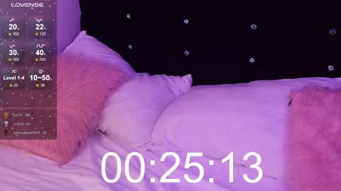 Snapshot of daarlene chatting on 12-06-24, 01:29 Darlene online show from 12-06-24, 01:29