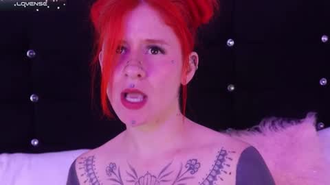 Snapshot of daarlene chatting on 02-07-25, 06:24 Darlene online show from 02-07-25, 06:24