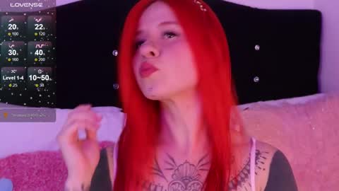 Snapshot of daarlene chatting on 02-12-25, 11:20 Darlene online show from 02-12-25, 11:20