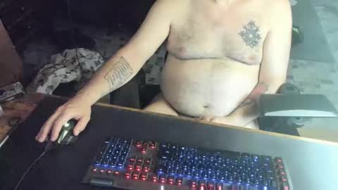 Snapshot of dadbodfatrod chatting on 05-21-26, 07:43 Daddy online show from 05-21-26, 07:43