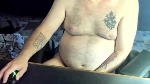 Snapshot of dadbodfatrod chatting on 06-03-26, 09:20 Daddy online show from 06-03-26, 09:20