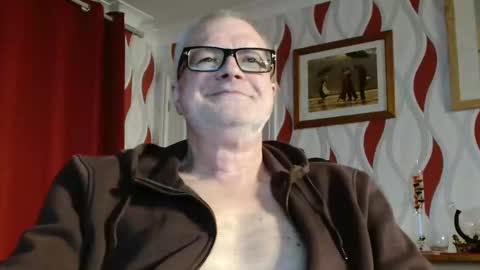 Brian ... online show from 03-06-25, 09:09