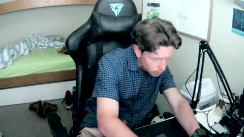 Snapshot of daddy__desires chatting on 03-01-26, 04:36 daddy__desires online show from 03-01-26, 04:36