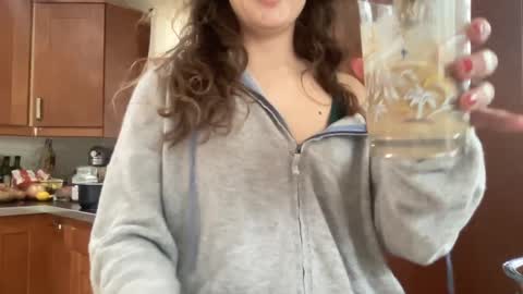 Belle  Email daddydaycarecb  online show from 12-18-25, 04:46