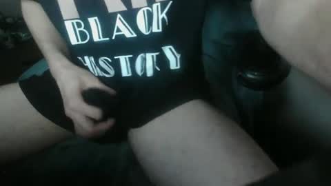 Snapshot of daddydick6969twin77 chatting on 09-23-25, 10:07 DDick online show from 09-23-25, 10:07