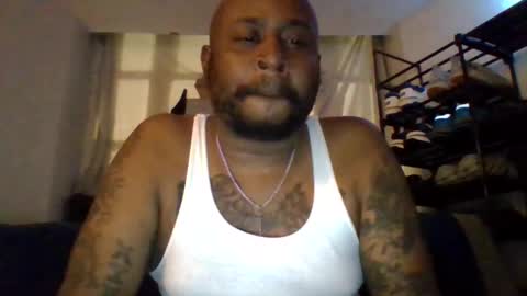 Snapshot of daddydickxm chatting on 04-04-26, 04:33 daddydickxm online show from 04-04-26, 04:33