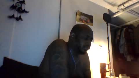 Snapshot of daddydickxm chatting on 04-26-26, 08:23 daddydickxm online show from 04-26-26, 08:23