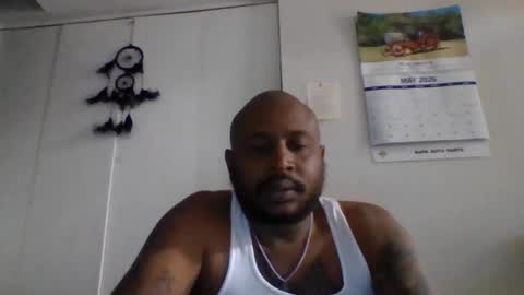 Snapshot of daddydickxm chatting on 05-29-26, 01:36 daddydickxm online show from 05-29-26, 01:36