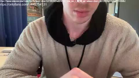 Snapshot of daddygmoney6969 chatting on 03-21-26, 12:43 daddygmoney6969 online show from 03-21-26, 12:43