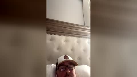 Snapshot of daddylong10inchinyou chatting on 12-20-25, 05:25 daddylong10inchinyou online show from 12-20-25, 05:25