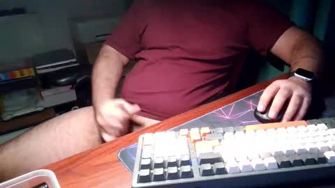 Snapshot of daddypimp3 chatting on 10-08-25, 11:02 Paul online show from 10-08-25, 11:02