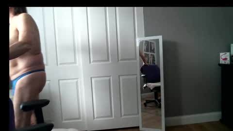 Snapshot of daddys7plus chatting on 12-21-25, 04:03 daddys7plus online show from 12-21-25, 04:03