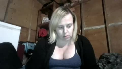 Snapshot of daddysg1rl123 chatting on 07-08-26, 12:53 daddysg1rl123 online show from 07-08-26, 12:53