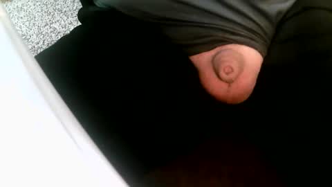 Snapshot of daddysmalls_55 chatting on 12-08-24, 05:33 daddysmalls online show from 12-08-24, 05:33