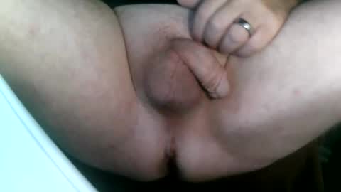 Snapshot of daddysmalls_55 chatting on 12-23-24, 02:45 daddysmalls online show from 12-23-24, 02:45