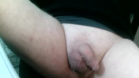 Snapshot of daddysmalls_55 chatting on 12-23-24, 03:23 daddysmalls online show from 12-23-24, 03:23