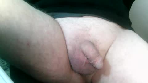 Snapshot of daddysmalls_55 chatting on 12-23-24, 08:25 daddysmalls online show from 12-23-24, 08:25