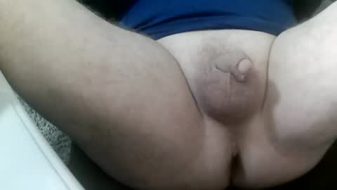 Snapshot of daddysmalls_55 chatting on 01-08-25, 08:39 daddysmalls online show from 01-08-25, 08:39