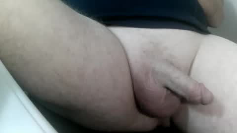 Snapshot of daddysmalls_55 chatting on 01-09-25, 08:22 daddysmalls online show from 01-09-25, 08:22