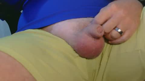 Snapshot of daddysmalls_55 chatting on 09-17-25, 06:53 daddysmalls online show from 09-17-25, 06:53