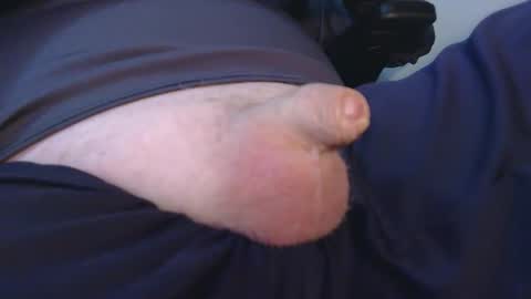 Snapshot of daddysmalls_55 chatting on 11-04-25, 07:57 daddysmalls online show from 11-04-25, 07:57