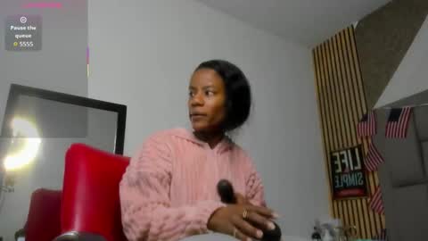 Snapshot of daffnelewis chatting on 09-09-25, 11:32 daffnelewis online show from 09-09-25, 11:32