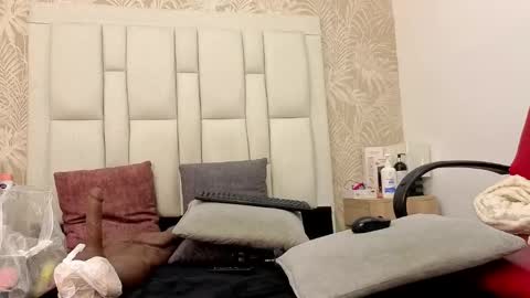 Snapshot of daffnelewis chatting on 11-01-25, 11:56 daffnelewis online show from 11-01-25, 11:56