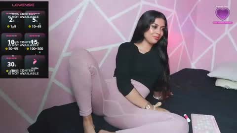 Snapshot of dafna_and_kris chatting on 06-18-26, 06:34 dafna and kris online show from 06-18-26, 06:34