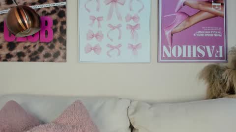dafne_hillss online show from 06-27-26, 11:15