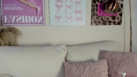 dafne_hillss online show from 07-01-26, 11:12