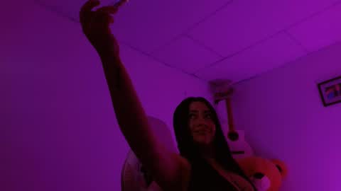 dafne_hot77 online show from 11-17-25, 08:25