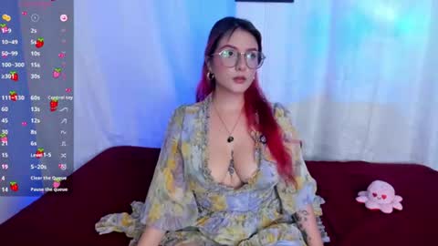 Dafne Moon online show from 06-25-26, 05:12