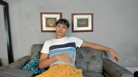 Snapshot of dafnezahiraa_ chatting on 12-27-24, 02:25 dafnezahiraa online show from 12-27-24, 02:25