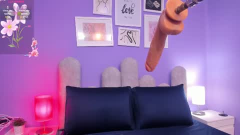 Snapshot of dahiana_boobs chatting on 07-25-26, 03:48 Dahiana online show from 07-25-26, 03:48