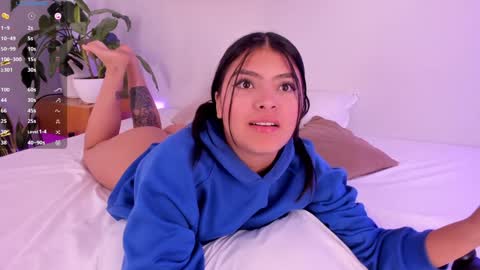 Snapshot of dahiana_cute_ chatting on 12-18-24, 05:48 Dahiana online show from 12-18-24, 05:48