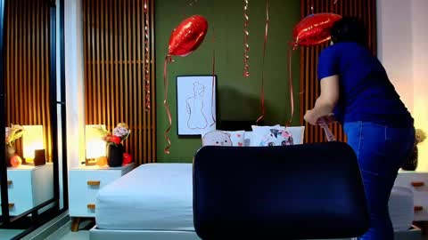  Dahiana  online show from 02-08-25, 08:10