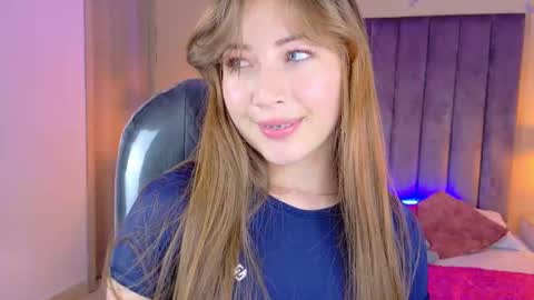 Dahlia online show from 03-22-26, 04:49