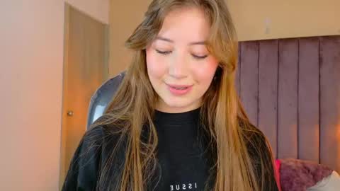 Dahlia online show from 04-23-26, 11:18