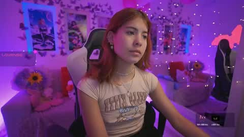Snapshot of dahliagraey chatting on 05-29-26, 12:25 Dahlia Grey online show from 05-29-26, 12:25