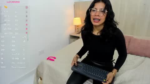 Snapshot of daila_beltran chatting on 06-22-26, 03:25 Daila Beltran online show from 06-22-26, 03:25