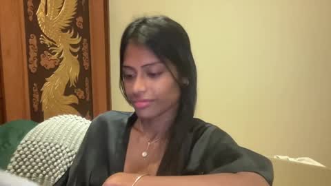 Snapshot of daily_dosessshhhh chatting on 12-22-24, 12:05 AnnaCeleste online show from 12-22-24, 12:05