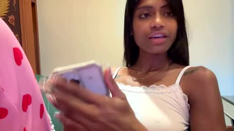 Snapshot of daily_dosessshhhh chatting on 03-01-25, 11:17 AnnaCeleste online show from 03-01-25, 11:17