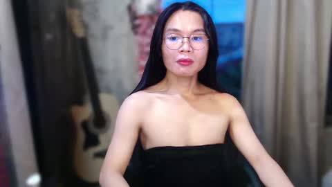 Kim online show from 06-25-26, 10:09