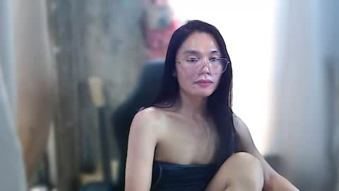 Kim online show from 07-31-26, 01:05