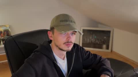 Daimon  online show from 10-30-25, 02:35