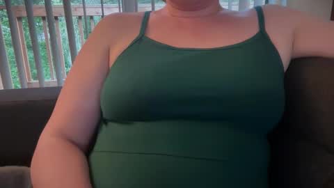 Mx Mommy Moo online show from 05-20-26, 03:02