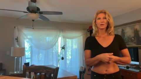 Snapshot of daisy9kat chatting on 02-25-26, 01:54 Daisy137 online show from 02-25-26, 01:54